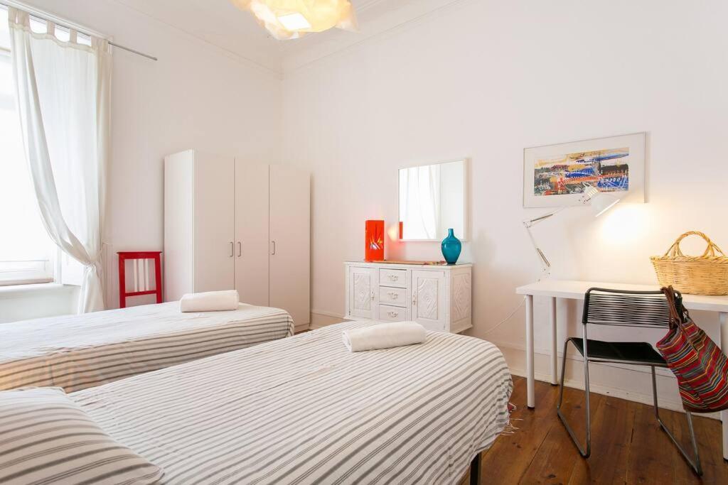 Principe Real Orange Tree W/ View 3 Bedrooms Flat! リスボン エクステリア 写真