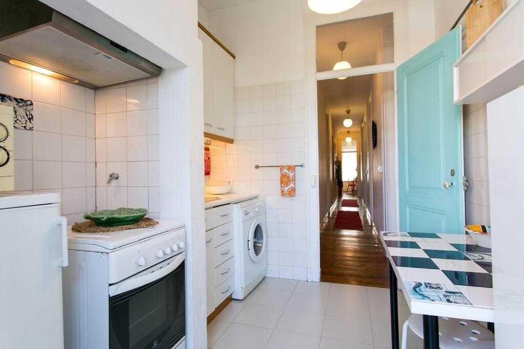 Principe Real Orange Tree W/ View 3 Bedrooms Flat! リスボン エクステリア 写真